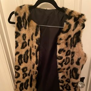 Cheetah faux fur reversible vest